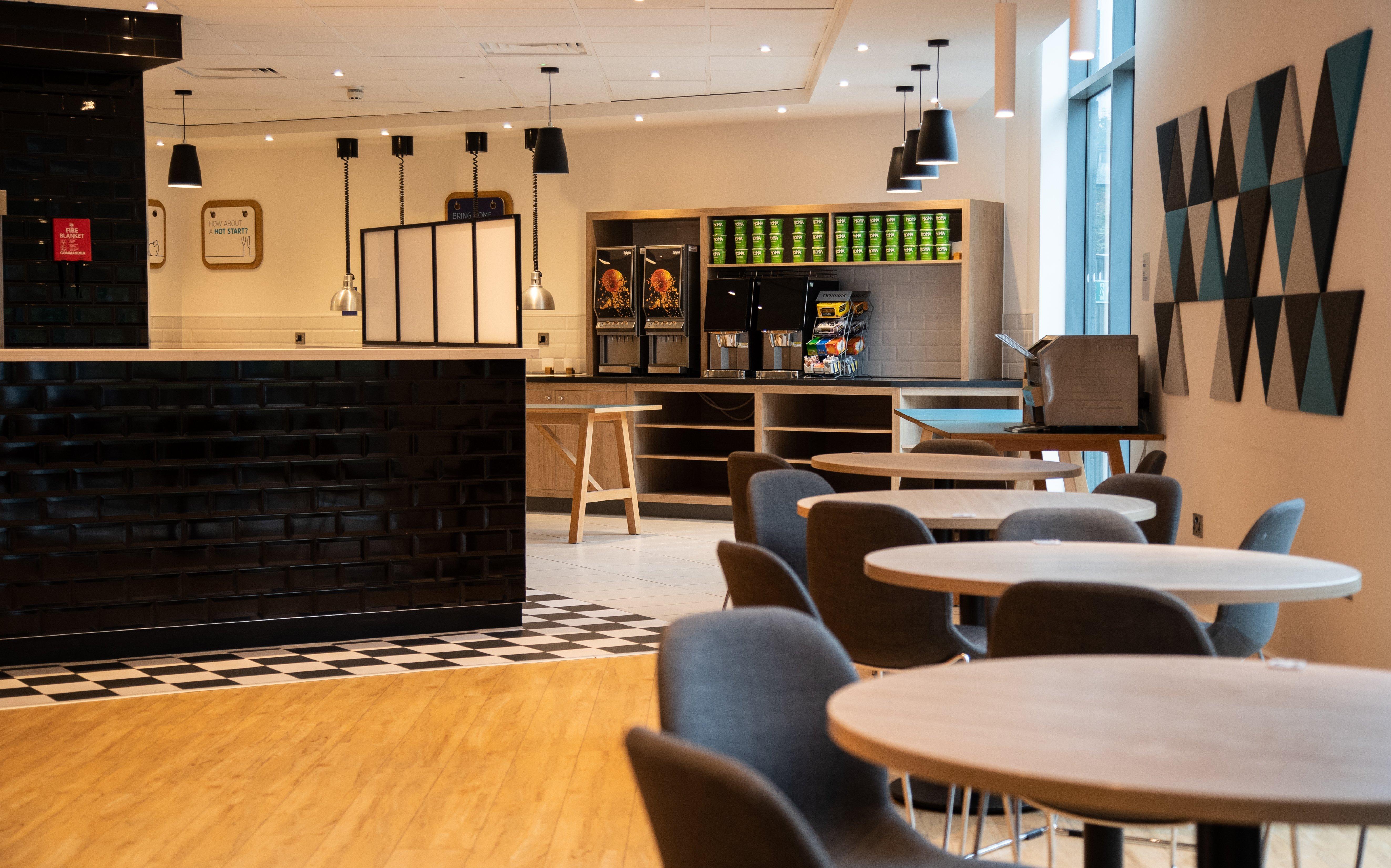 Express London Stansted Airport By Ihg Hotel