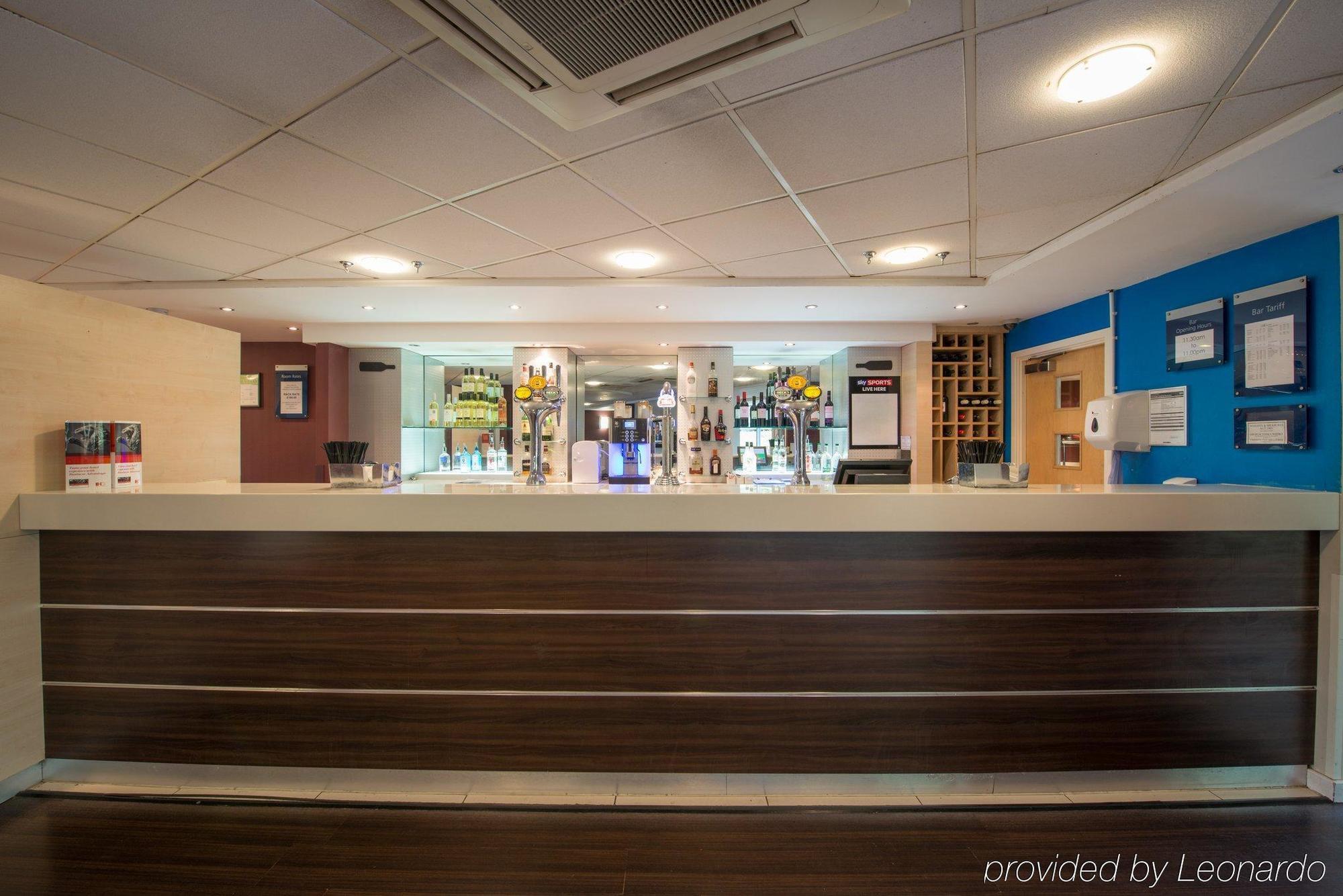 Express London Stansted Airport By Ihg Stansted Mountfitchet