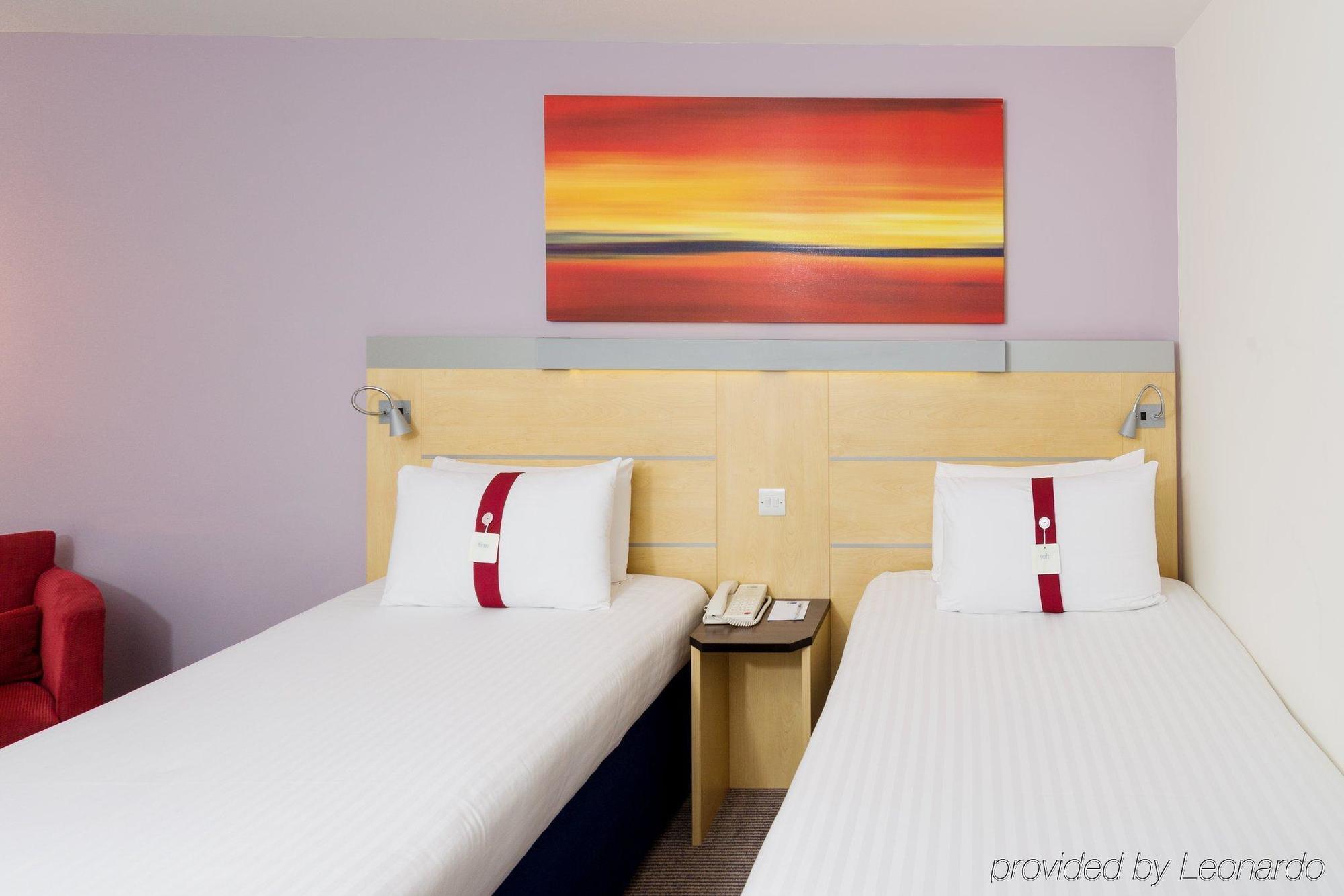 Express London Stansted Airport By Ihg Stansted Mountfitchet