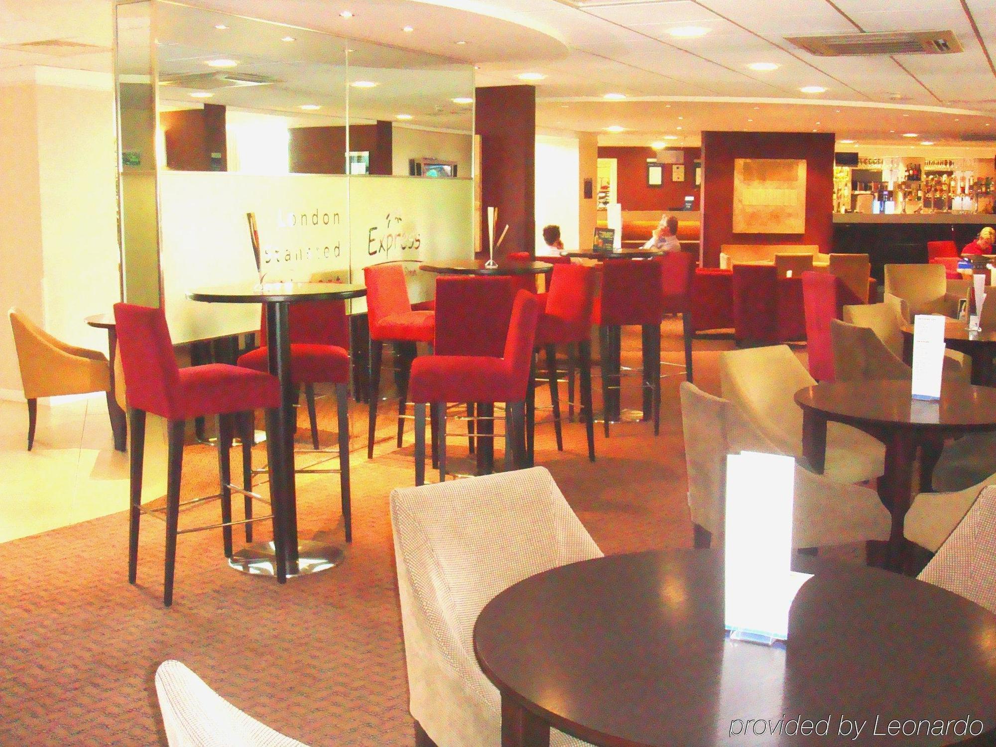 Express London Stansted Airport By Ihg Stansted Mountfitchet